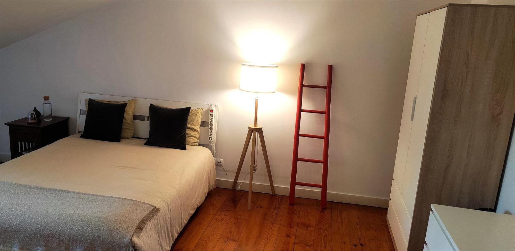 Privat bolig Triplo Com Wc Privativo No Coracao Do Chiado *
